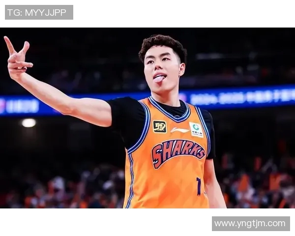 李添荣的成长之路：从普通学生到行业领军人物的奋斗历程与启示