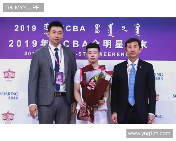 探索qb篮球明星的成长历程与辉煌成就背后的故事与启示